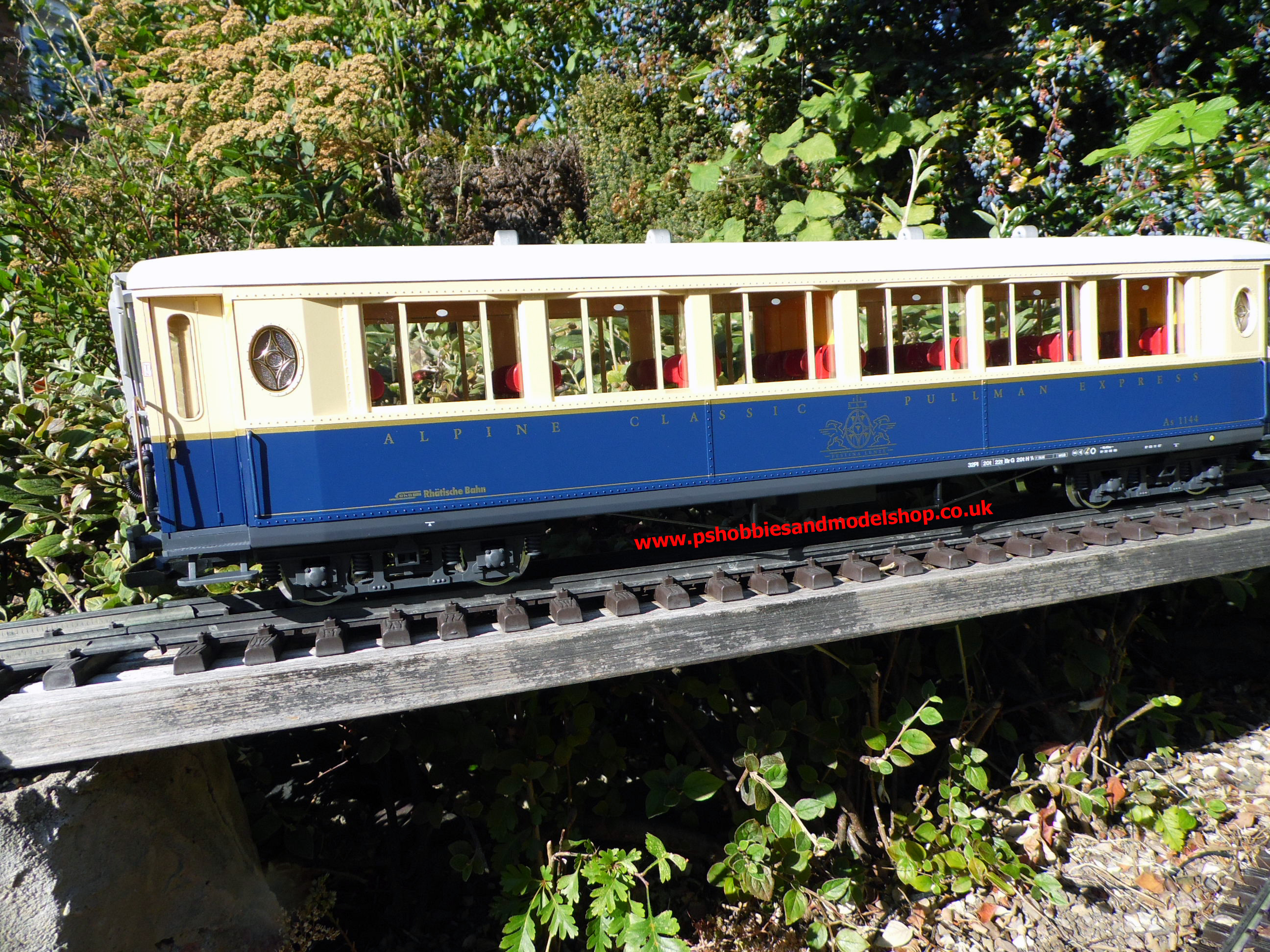 LGB 36659 1 Pair Pullman Cars